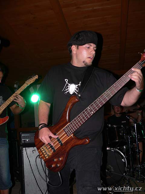 Photo 33