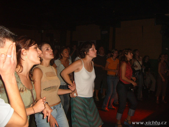 Terne Čhave v Rock Café