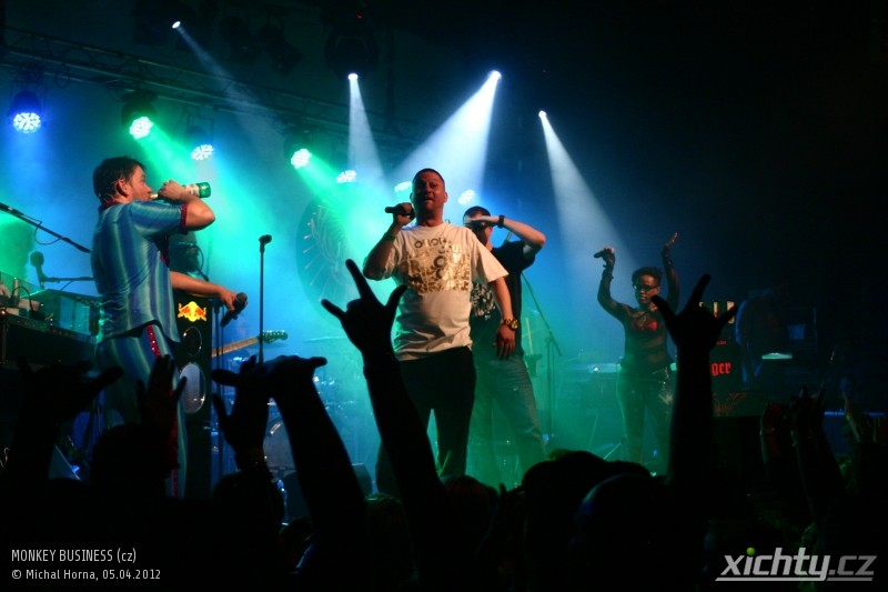 Psh + Monkey Business / Brno