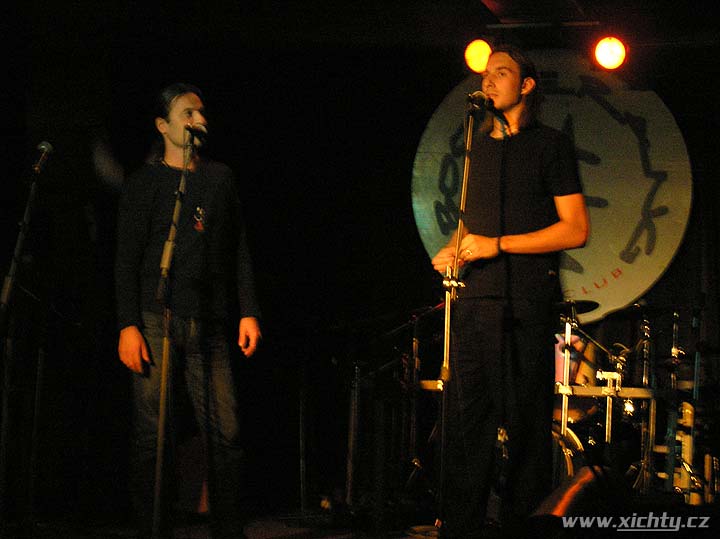 BoomCup 2004 - Apatheia, Helpness, Zařvi dveře