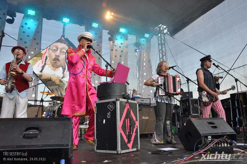 Tři Sestry 27 Let Open-Air 2012/ Praha