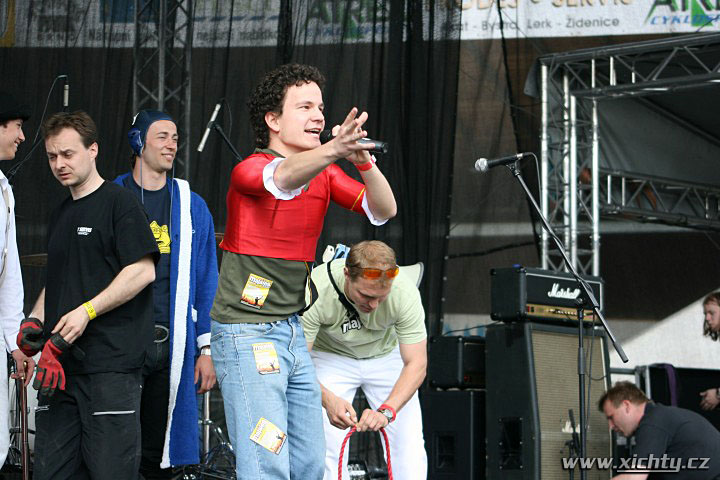 Photo 8