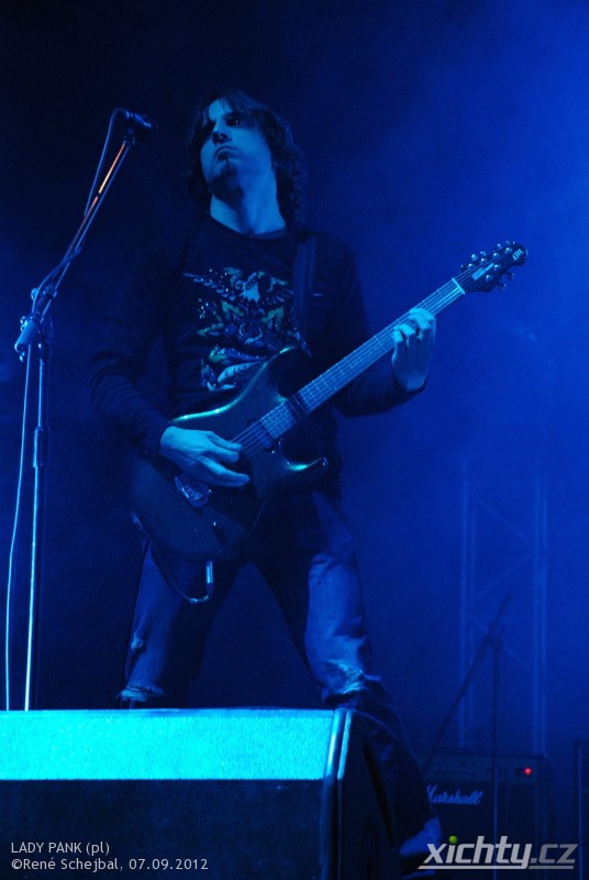 Photo 8