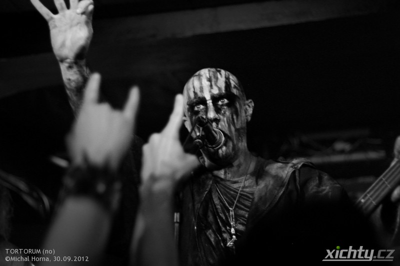 Blind Shadows Of The Satan´s Arrival Vs. Adventus Satanae Mmxii / Praha