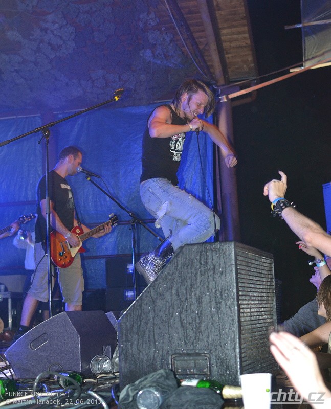 Photo 6