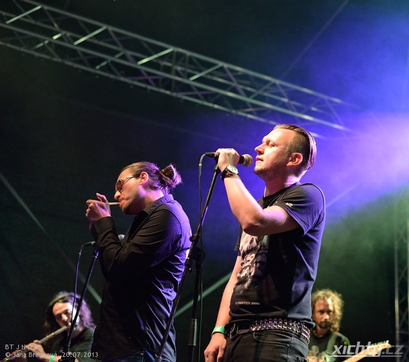 Photo 8