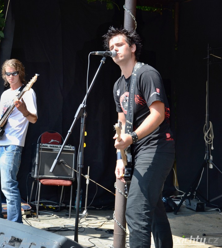 Photo 8