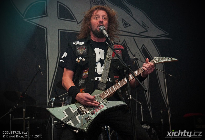 Debustrol, Torr, Anarchuz 2013  / Praha