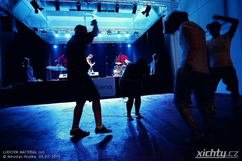 Photo 33