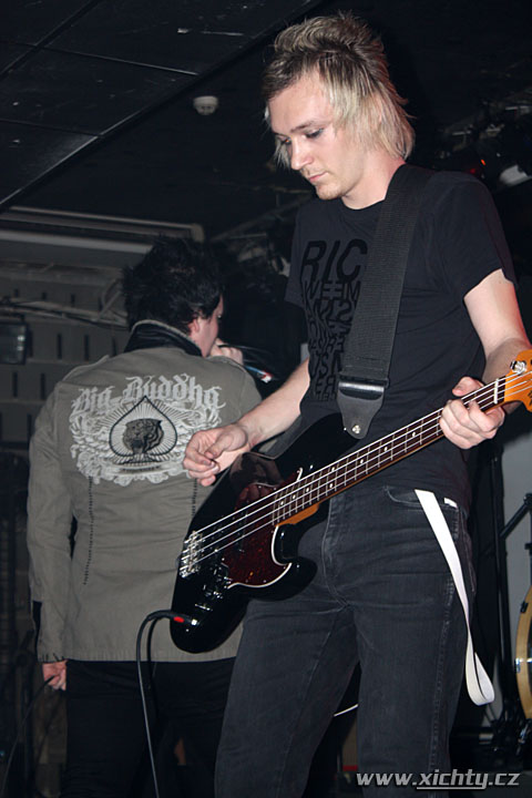 Fake Tapes -  Křest Alba, host Dorian Grays Prostitutes