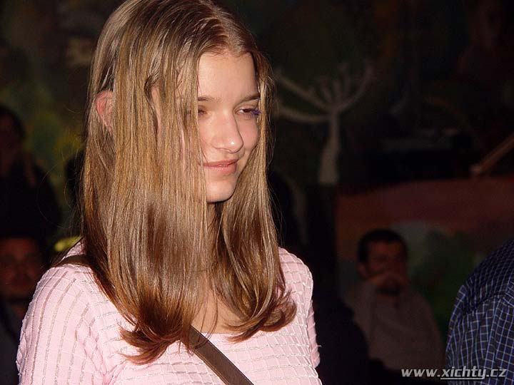 Issue Sixteen (Kanada), Gameness (Francie), Hibakusha, Dust Proof