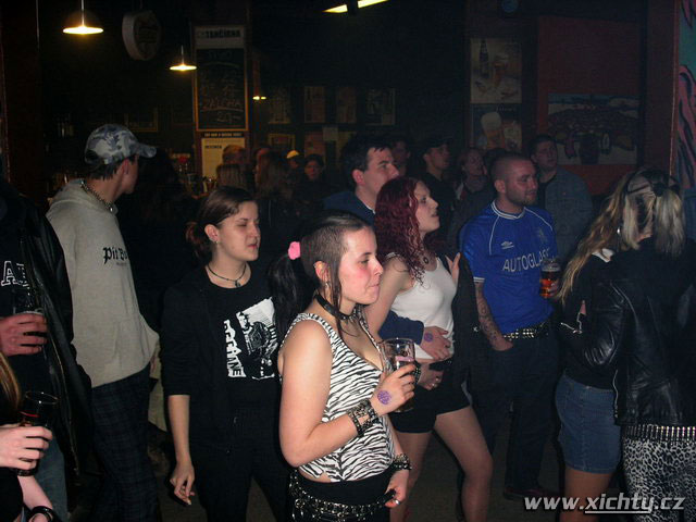 Konflikt (SK), NVÚ, Degradace, Proti směru, Mladé rozlety